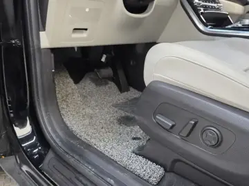 2023 Kia Carnival с пробегом 60 820 км