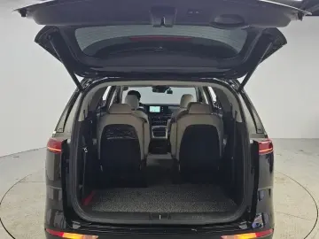 2023 Kia Carnival с пробегом 60 820 км