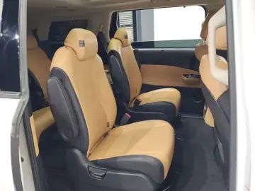 2021 Kia Carnival с пробегом 95 536 км