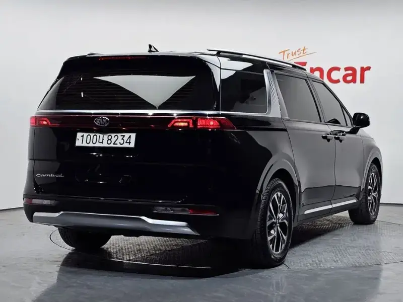 2021 Kia Carnival с пробегом 103 900 км