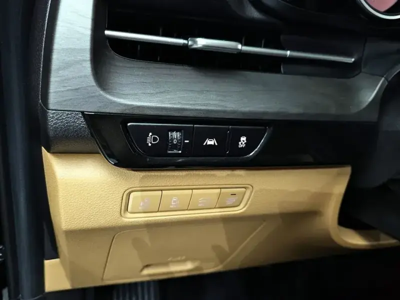 2021 Kia Carnival с пробегом 103 900 км