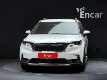 2023 Kia Carnival с пробегом 44 984 км