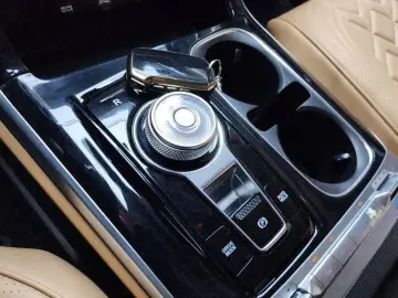 2023 Kia Carnival с пробегом 44 984 км