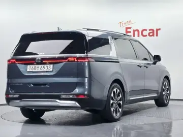 2021 Kia Carnival с пробегом 76 687 км