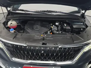 2021 Kia Carnival с пробегом 76 687 км