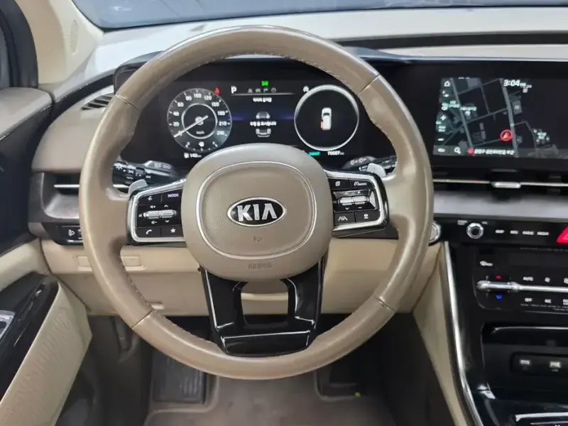 2021 Kia Carnival с пробегом 76 687 км