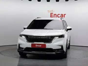 2023 Kia Carnival с пробегом 41 177 км