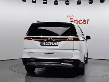 2023 Kia Carnival с пробегом 41 177 км