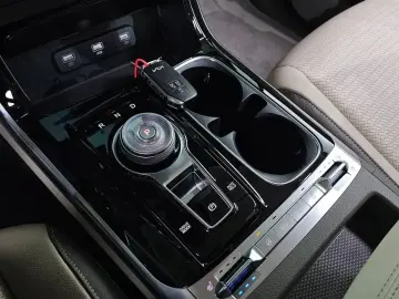 2023 Kia Carnival с пробегом 41 177 км