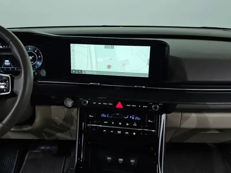 2023 Kia Carnival с пробегом 41 177 км