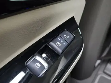 2023 Kia Carnival с пробегом 41 177 км