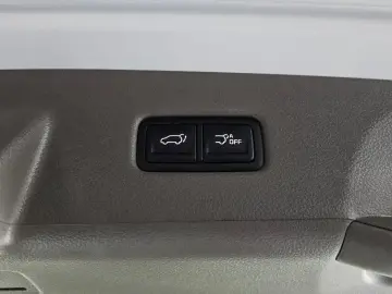 2023 Kia Carnival с пробегом 41 177 км