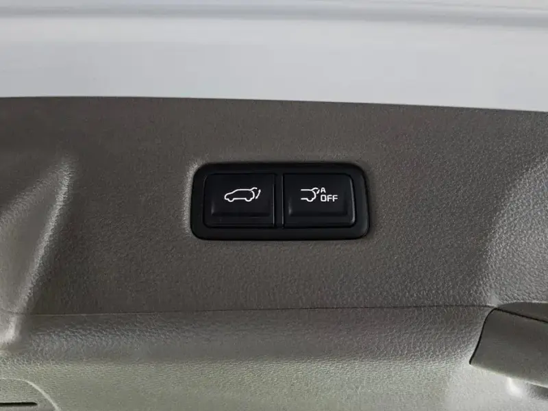 2023 Kia Carnival с пробегом 41 177 км