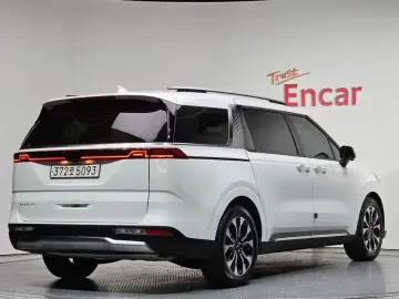 2022 Kia Carnival с пробегом 120 535 км
