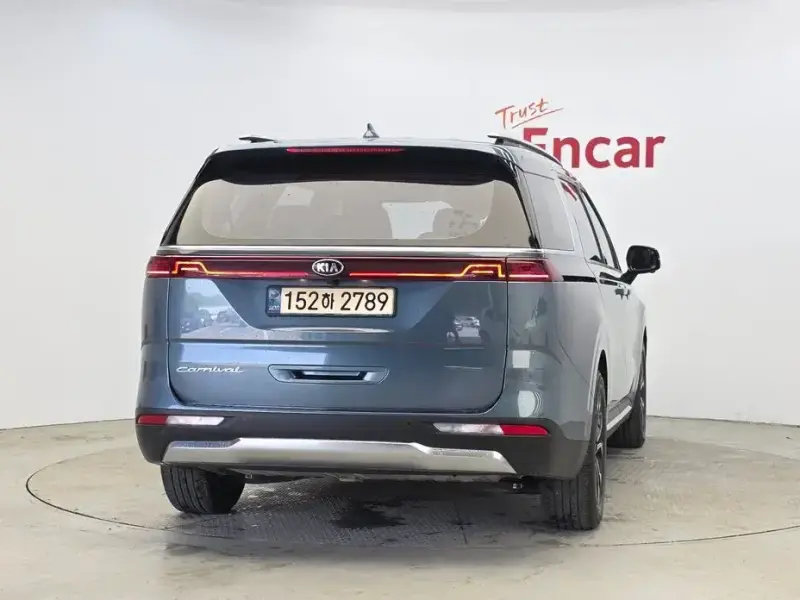 2021 Kia Carnival с пробегом 52 740 км