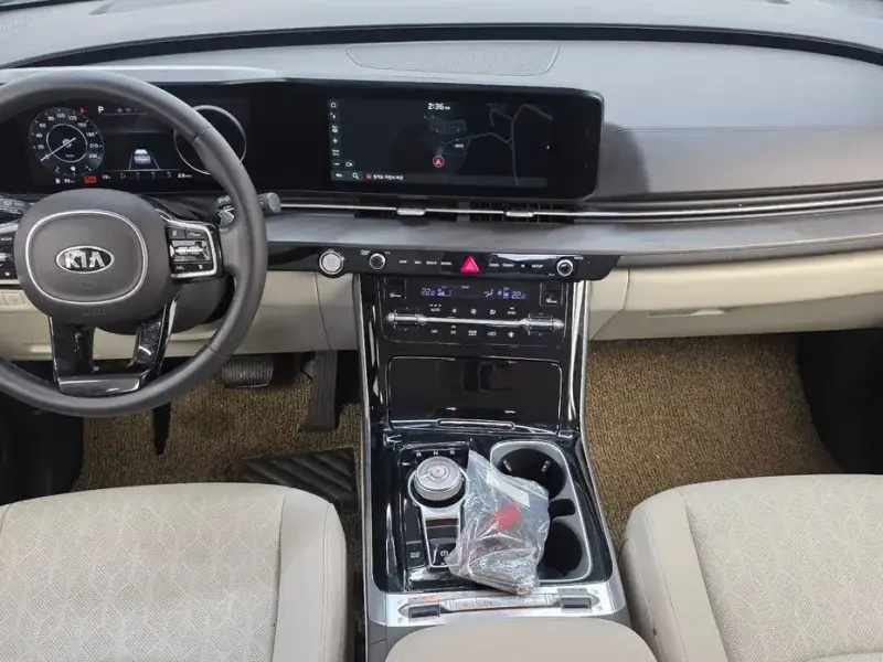 2021 Kia Carnival с пробегом 52 740 км