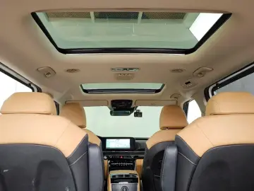 2022 Kia Carnival с пробегом 120 535 км