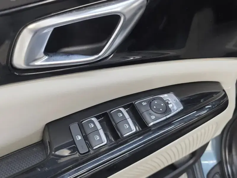 2021 Kia Carnival с пробегом 52 740 км