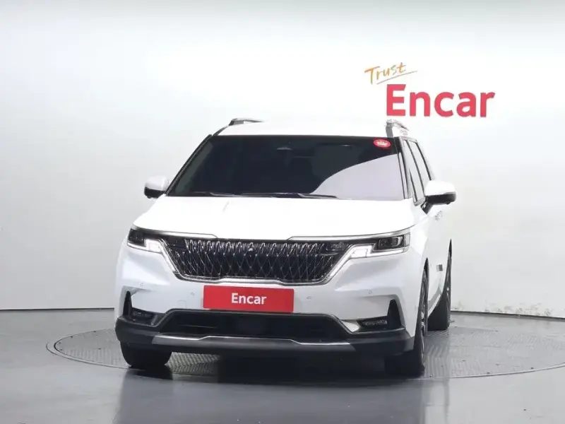2022 Kia Carnival с пробегом 64 323 км