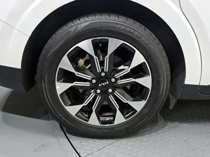 2022 Kia Carnival с пробегом 64 323 км
