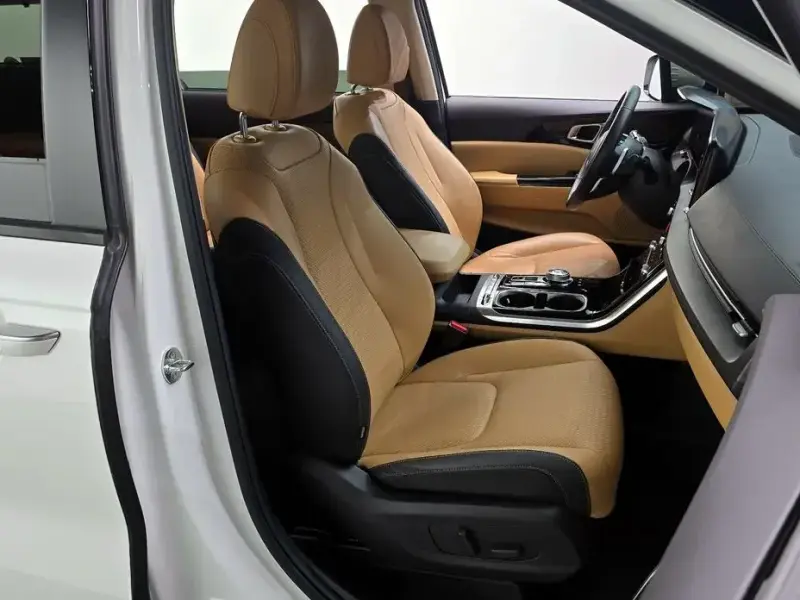 2022 Kia Carnival с пробегом 64 323 км