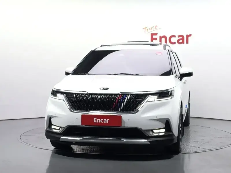 2021 Kia Carnival с пробегом 84 339 км