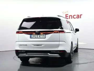2021 Kia Carnival с пробегом 84 339 км