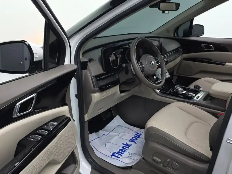 2021 Kia Carnival с пробегом 84 339 км