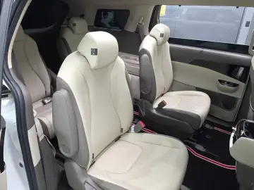 2021 Kia Carnival с пробегом 84 339 км