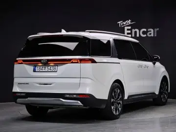 2021 Kia Carnival с пробегом 123 477 км