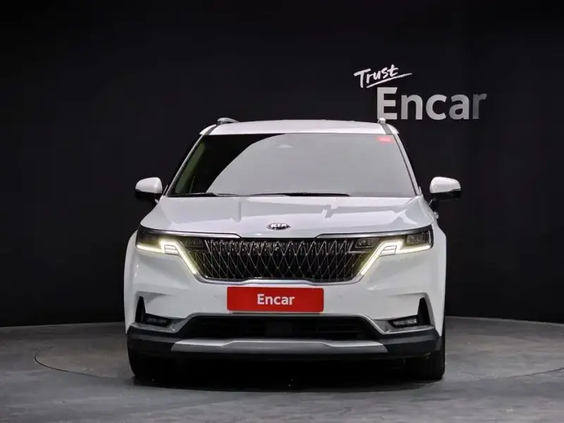2021 Kia Carnival с пробегом 123 477 км