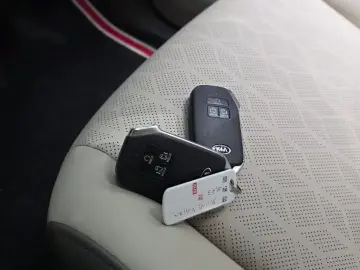 2021 Kia Carnival с пробегом 84 339 км