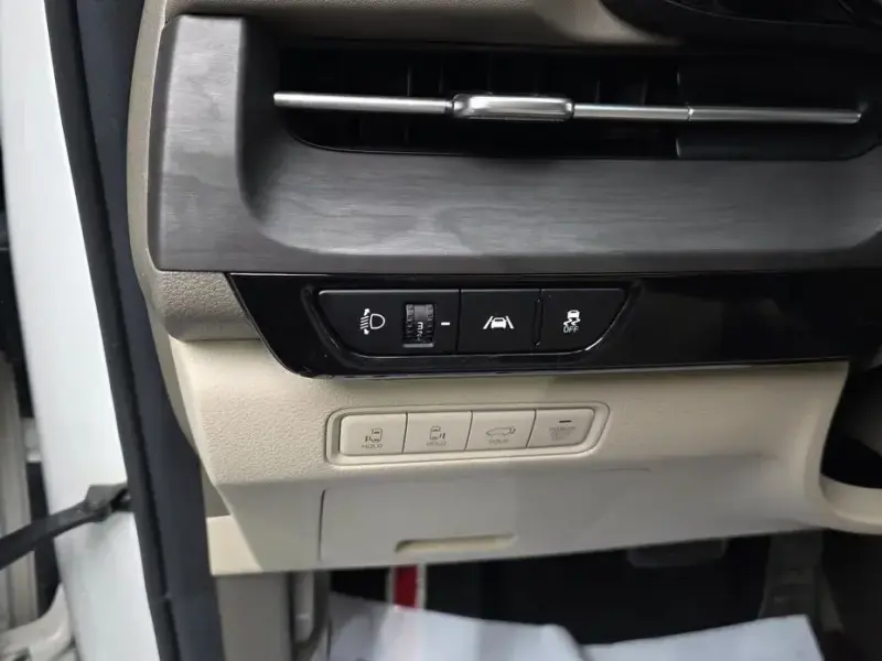 2021 Kia Carnival с пробегом 84 339 км