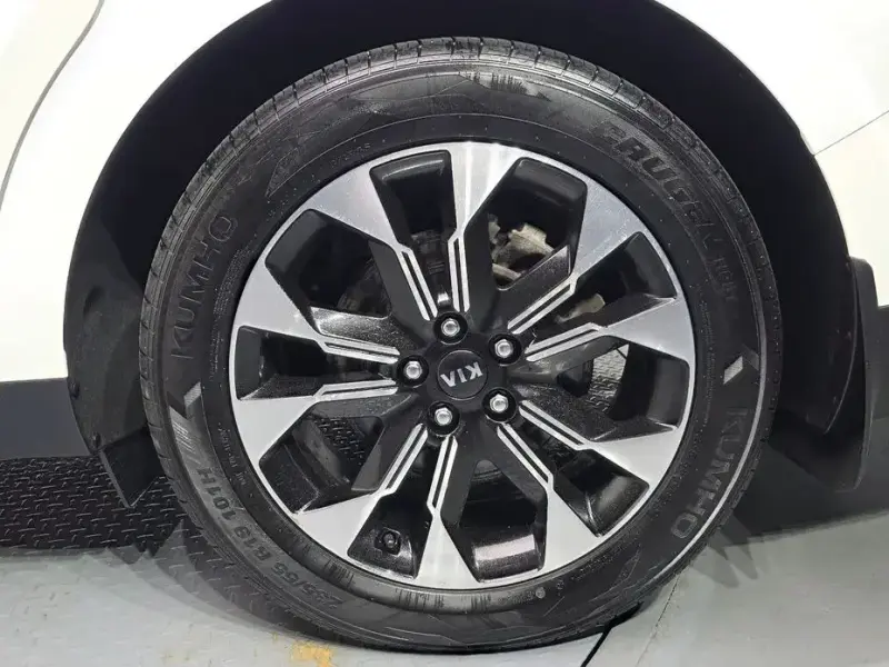 2021 Kia Carnival с пробегом 84 339 км