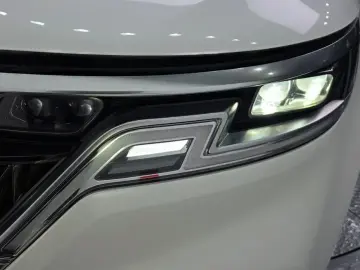 2021 Kia Carnival с пробегом 84 339 км