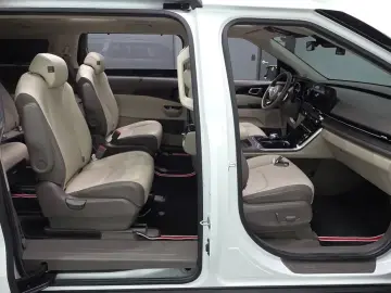 2021 Kia Carnival с пробегом 84 339 км