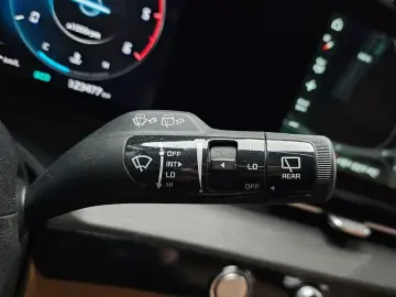 2021 Kia Carnival с пробегом 123 477 км