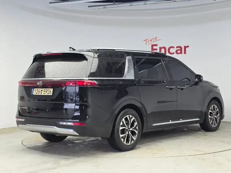 2021 Kia Carnival с пробегом 126 507 км