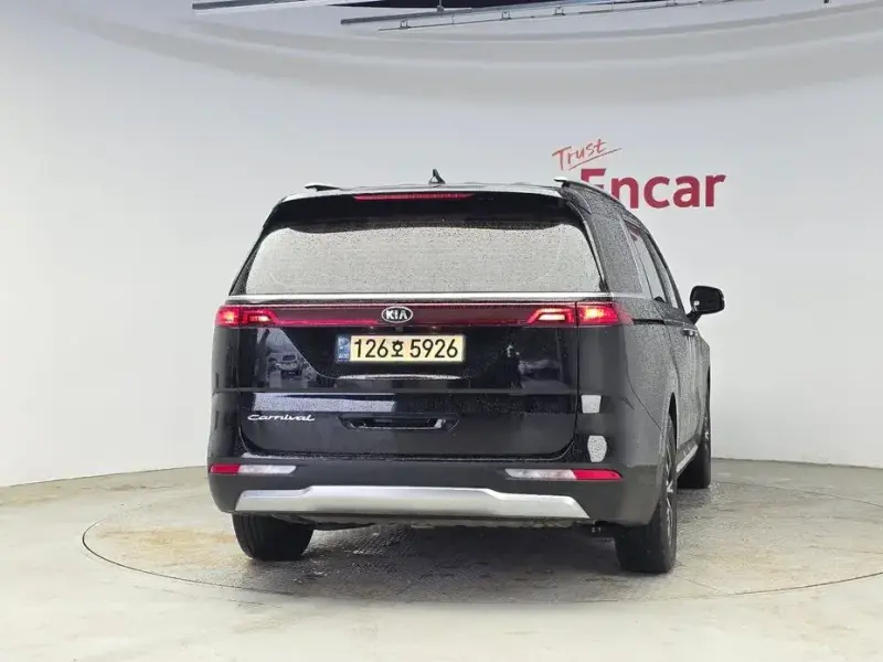 2021 Kia Carnival с пробегом 126 507 км