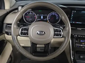 2021 Kia Carnival с пробегом 126 507 км