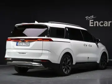 2022 Kia Carnival с пробегом 122 143 км