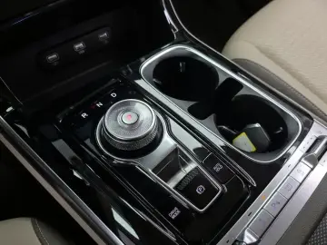 2022 Kia Carnival с пробегом 122 143 км