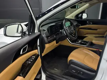 2022 Kia Carnival с пробегом 143 375 км