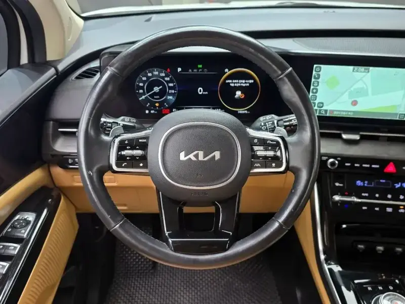 2022 Kia Carnival с пробегом 143 375 км