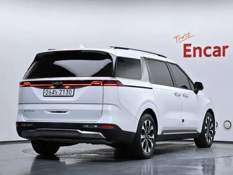 2021 Kia Carnival с пробегом 56 334 км