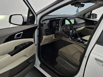 2021 Kia Carnival с пробегом 56 334 км