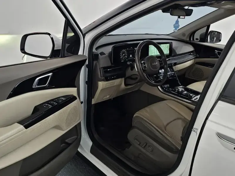 2021 Kia Carnival с пробегом 56 334 км