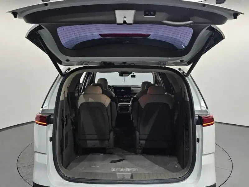 2021 Kia Carnival с пробегом 56 334 км
