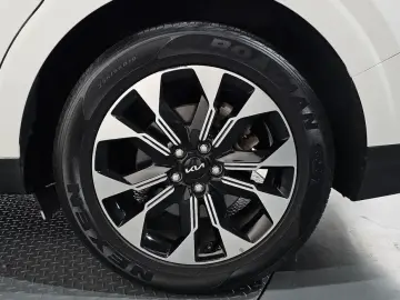 2021 Kia Carnival с пробегом 56 334 км