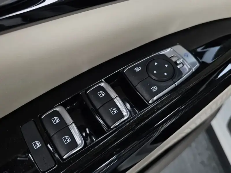 2021 Kia Carnival с пробегом 56 334 км